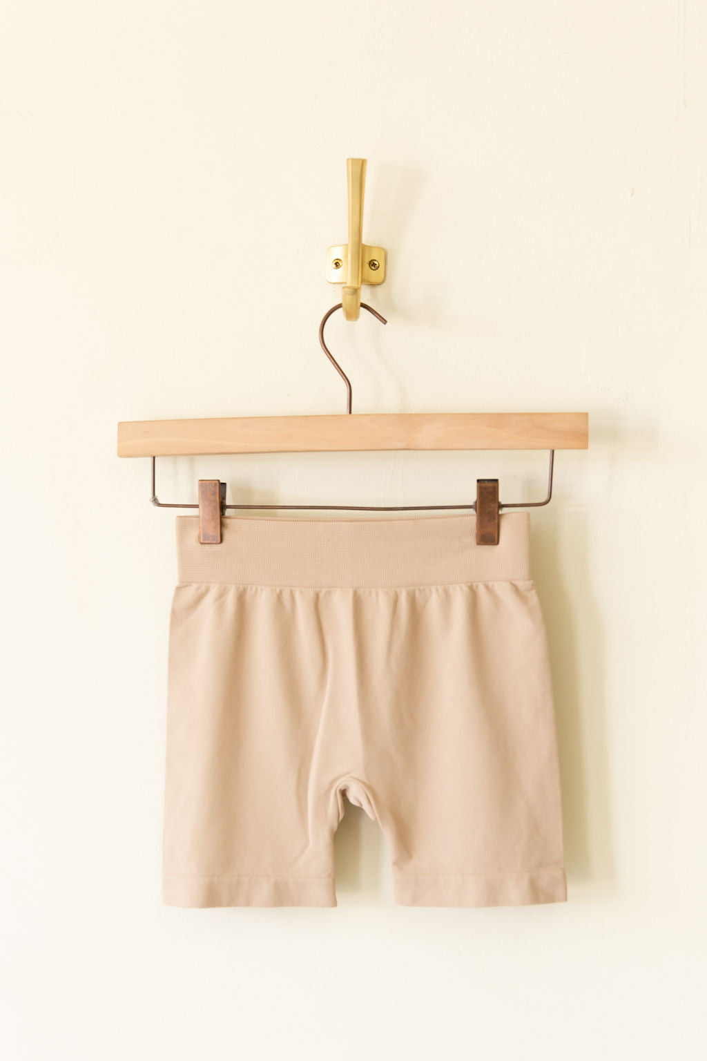 Light Taupe Seamless Shorts