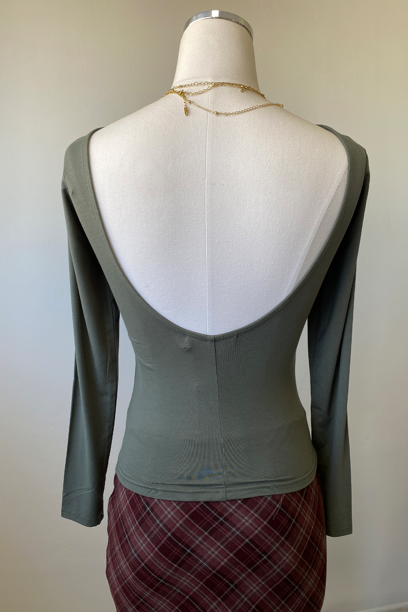 Basic Backless Long Sleeve Top