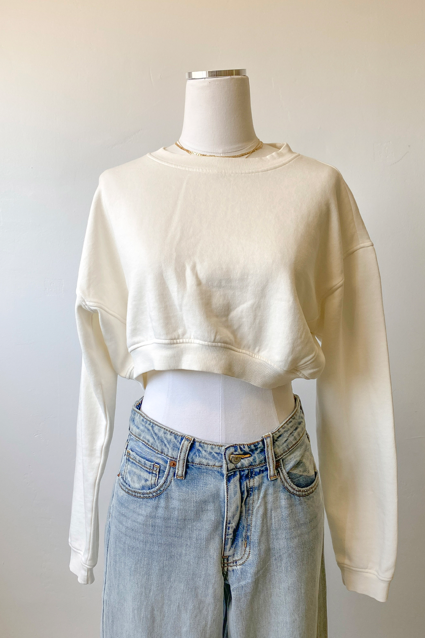 Basic Crop Sweatshirt