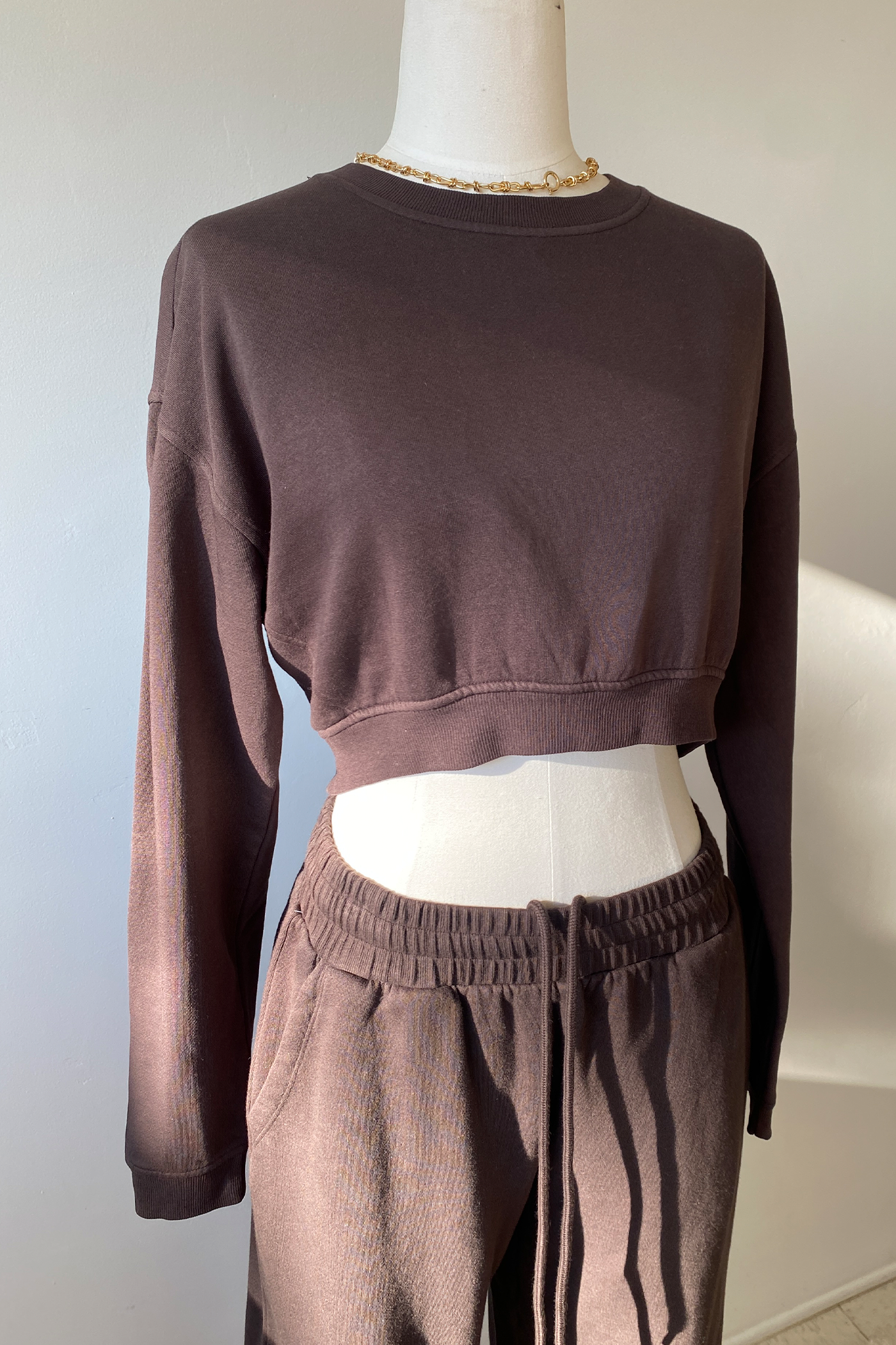 Basic Crop Sweatshirt