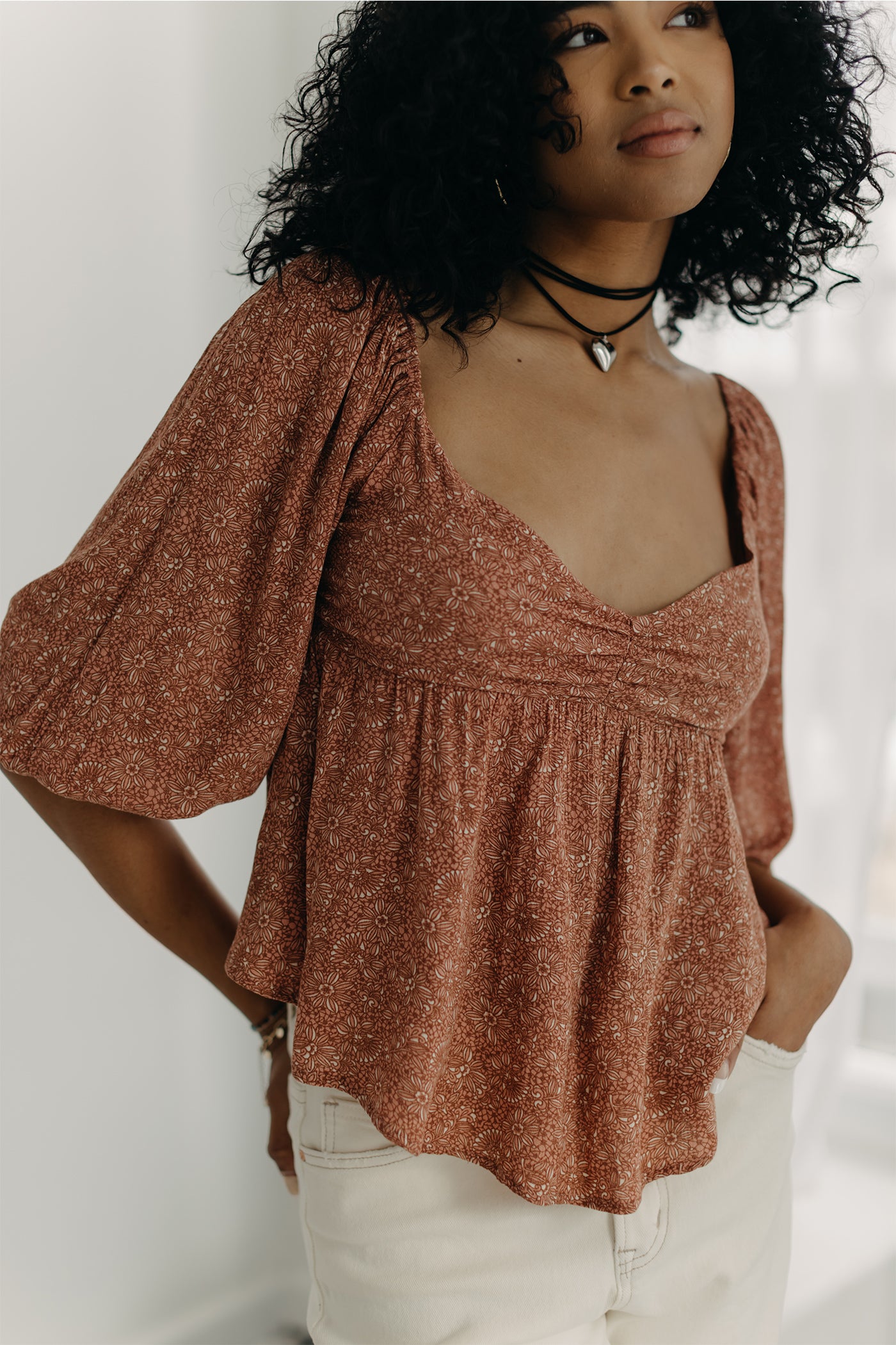 Uncharted Mid Sleeve Crop Top