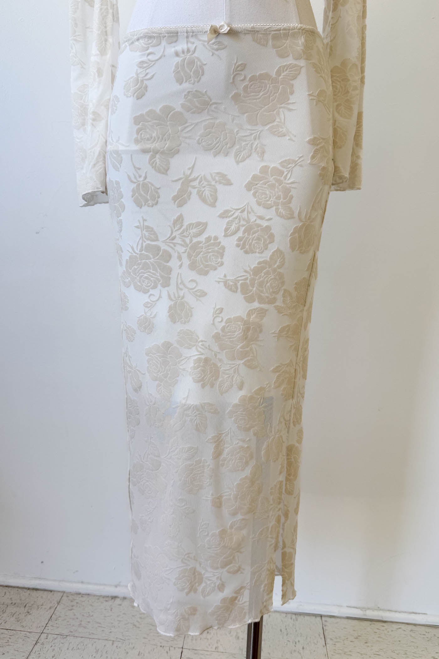 Floral Stretch Lace Midi Skirt