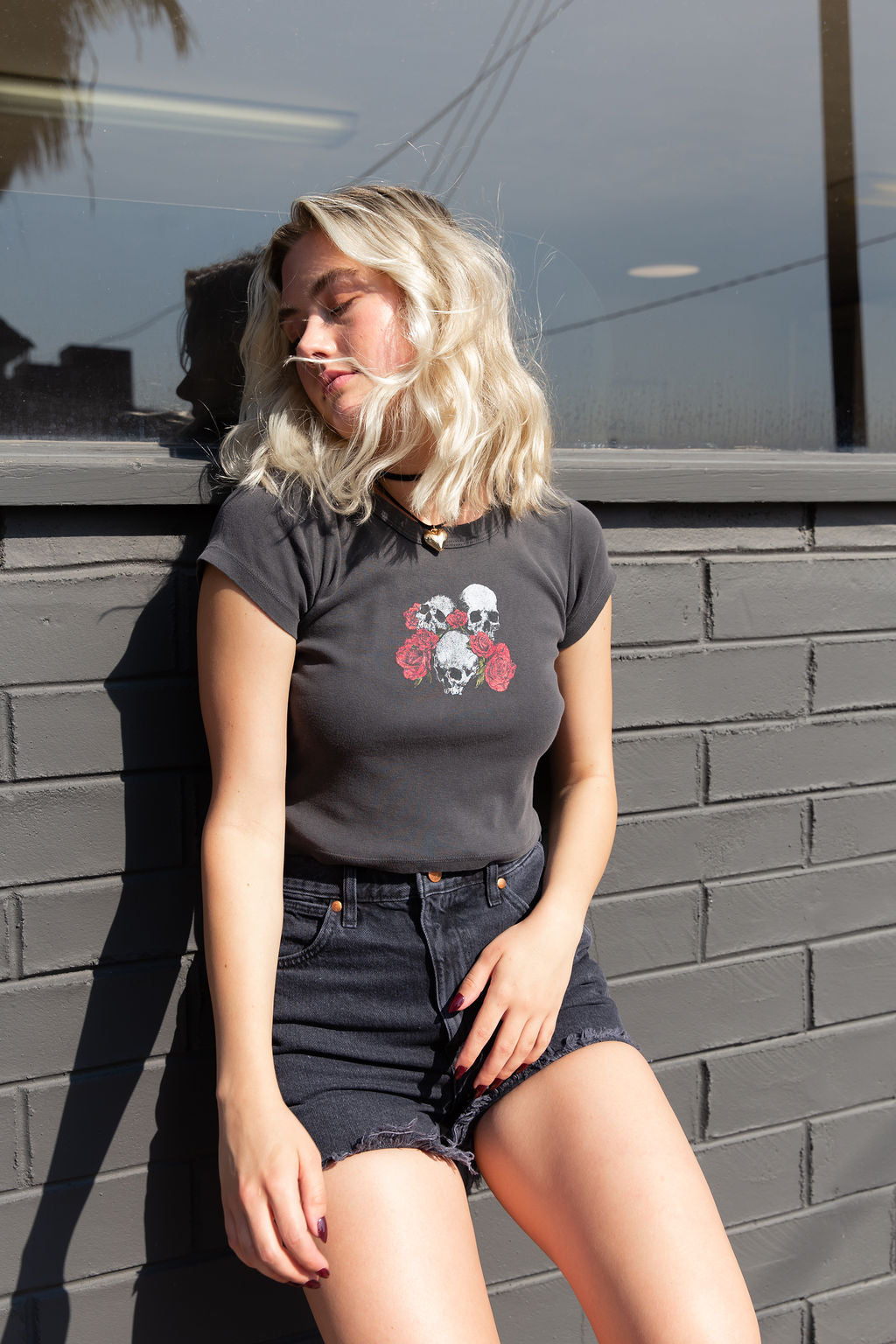 Skull & Roses Graphic Baby Crop Tee