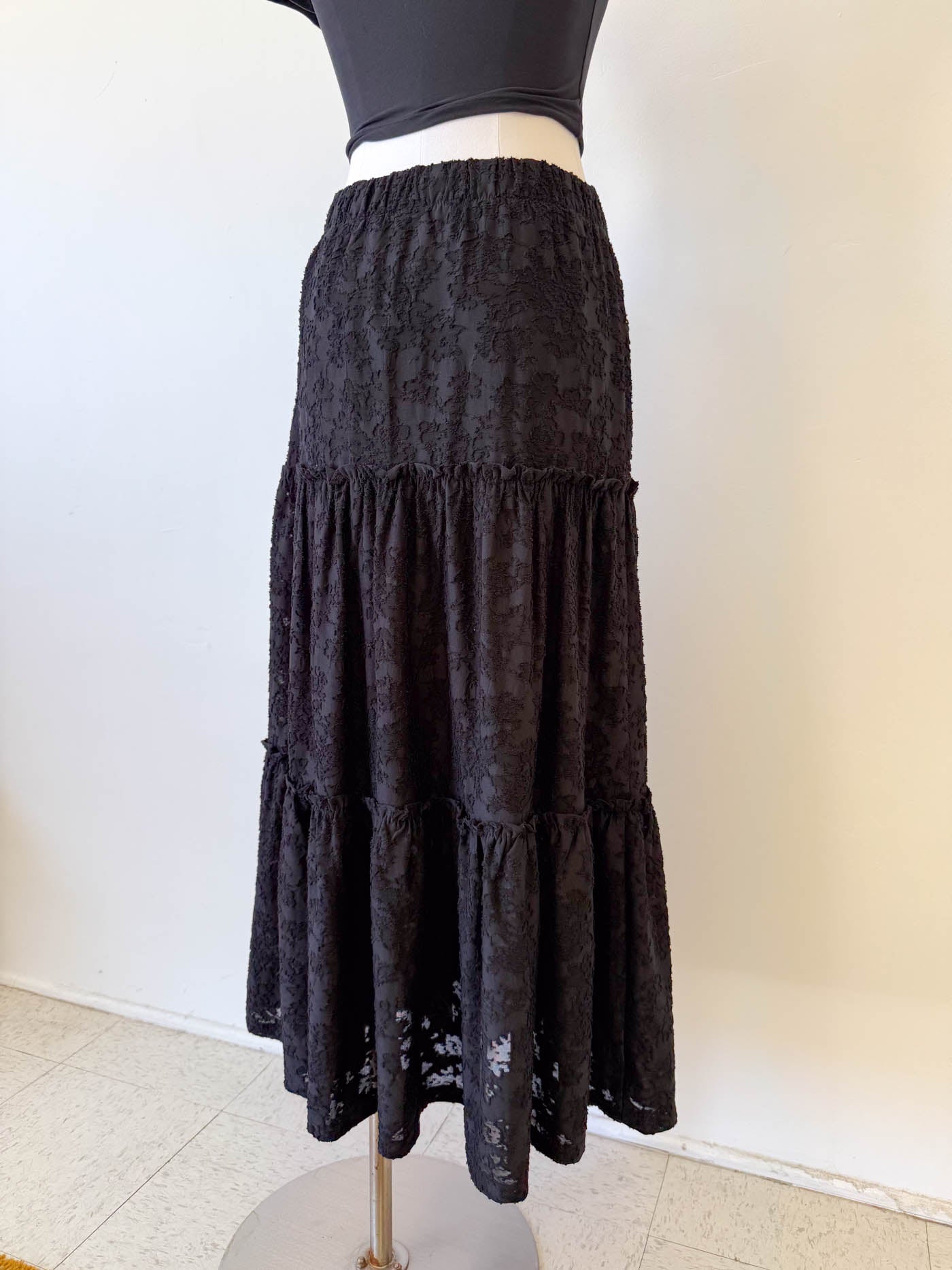 Textured Floral Tiered Maxi Skirt
