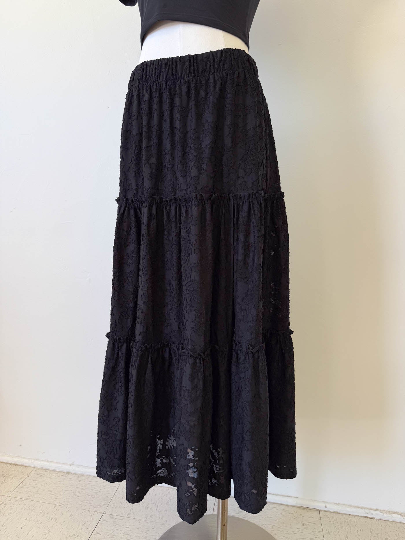 Textured Floral Tiered Maxi Skirt