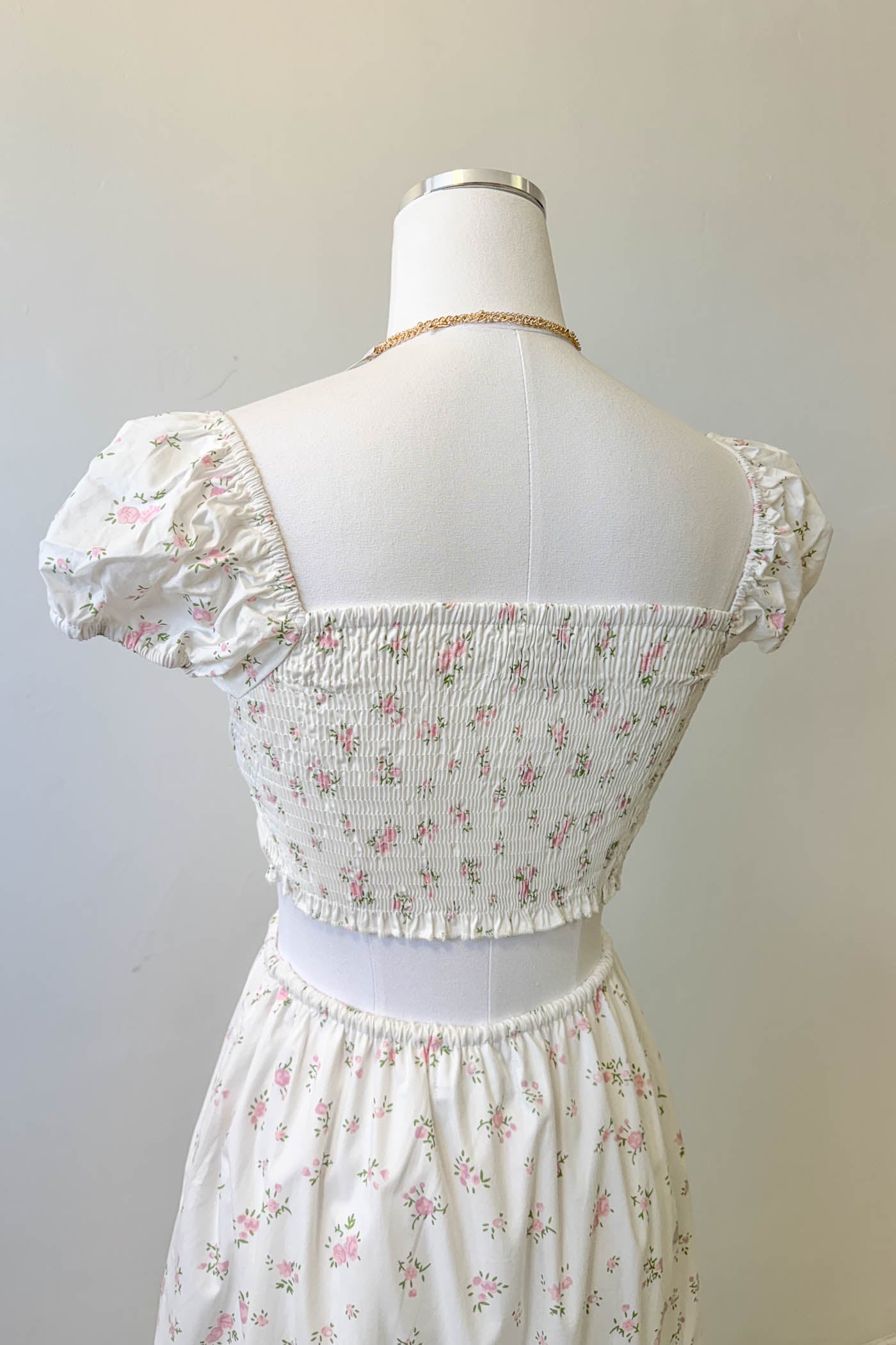 Front Tie Puff Sleeve Top