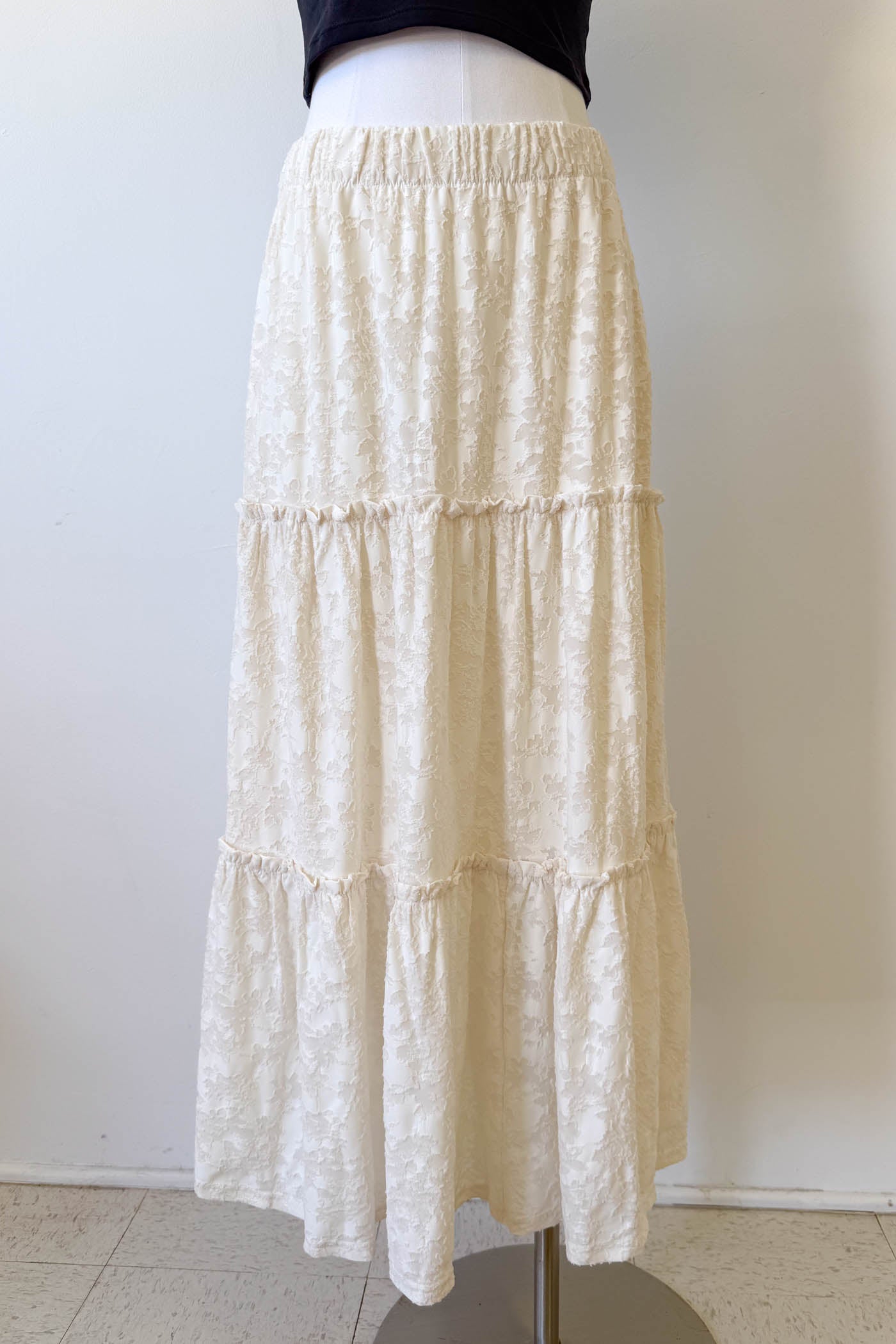 Textured Floral Tiered Maxi Skirt
