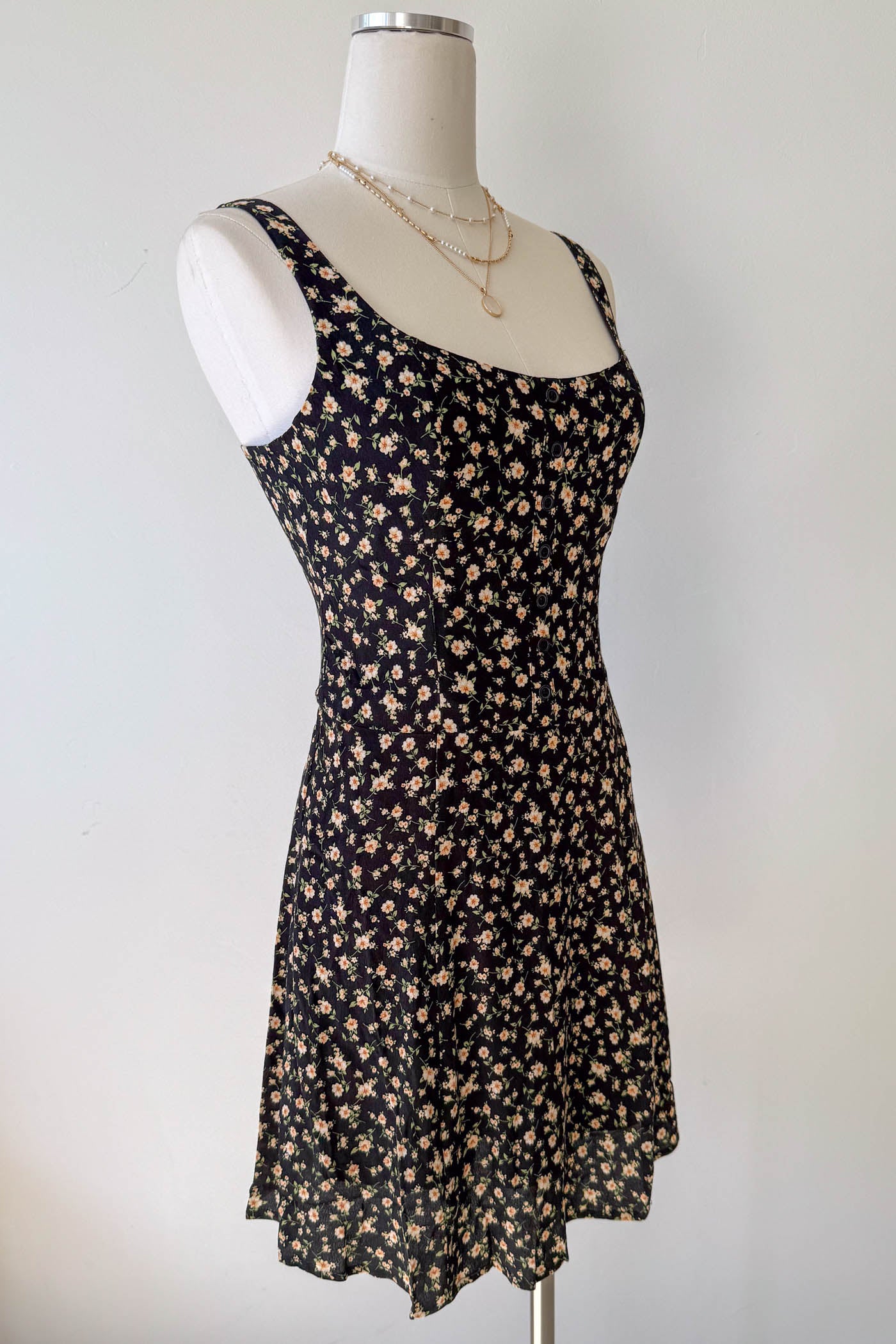 Black Sleeveless Floral Mini Dress
