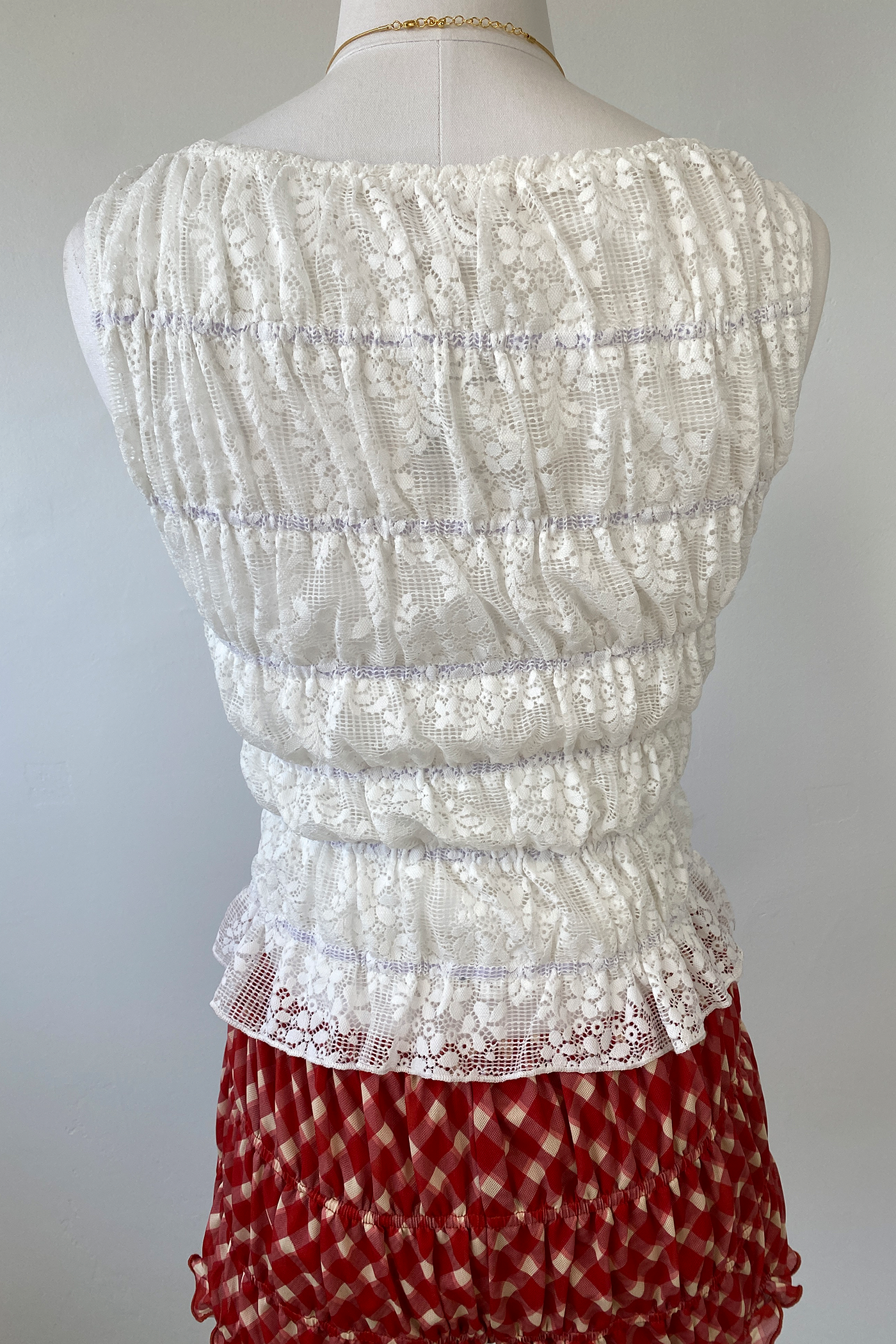 Sleeveless Stretch Lace Top