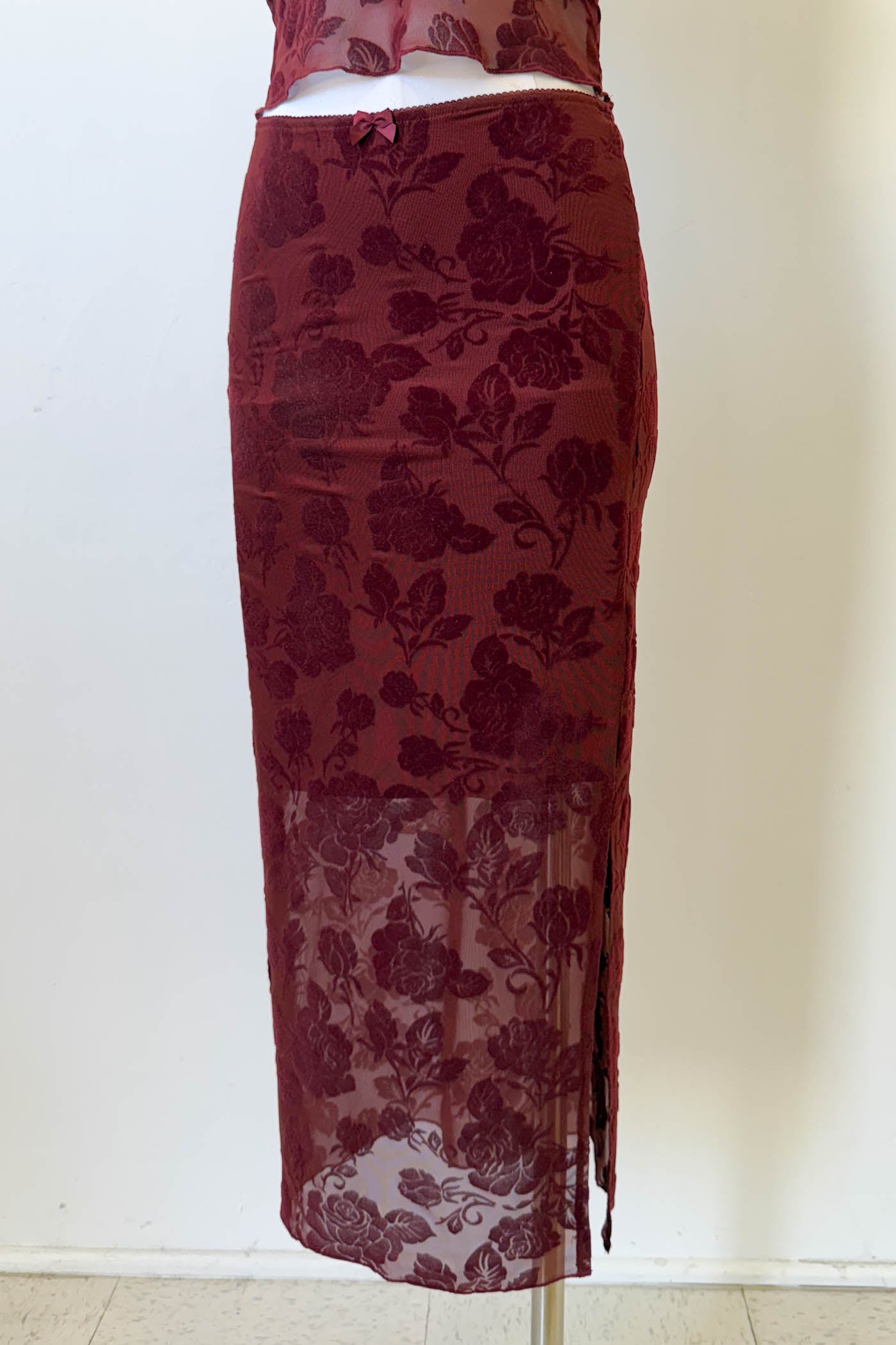 Floral Stretch Lace Midi Skirt