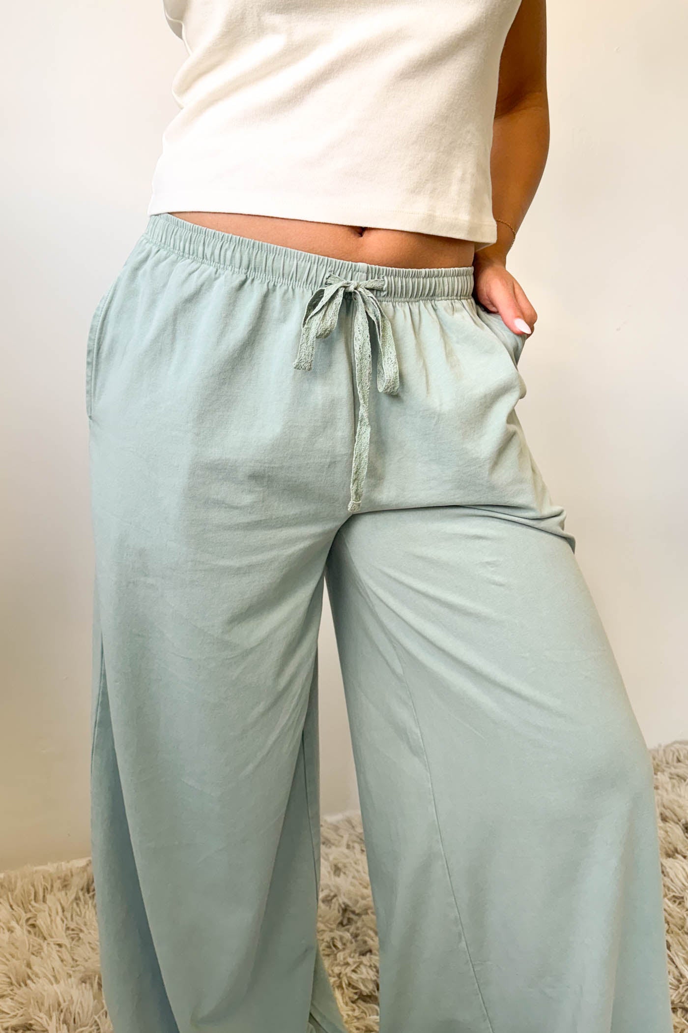 Basic Wide Leg Pants
