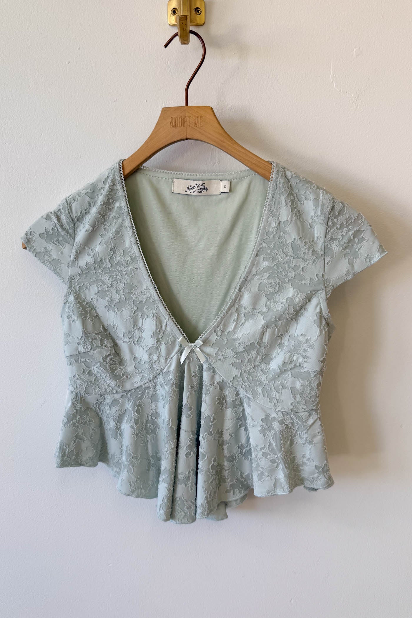 Textured Floral Cap Sleeve Top