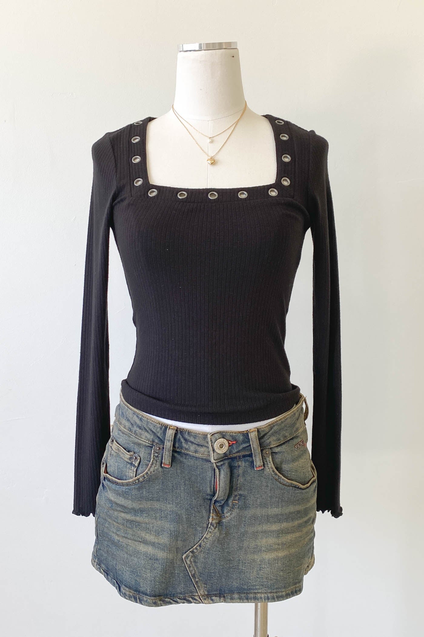 Grommet Long Sleeve Top