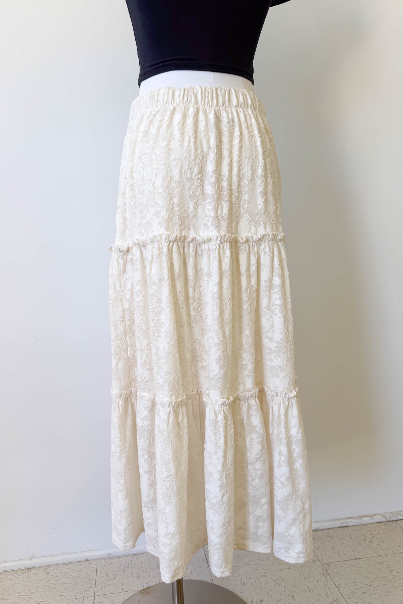 Textured Floral Tiered Maxi Skirt