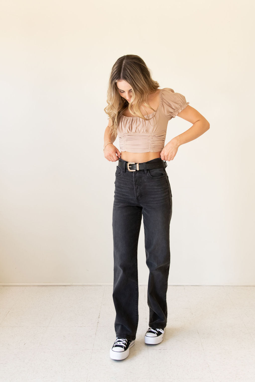 Anybody Else Short Puff Sleeve Crop Top