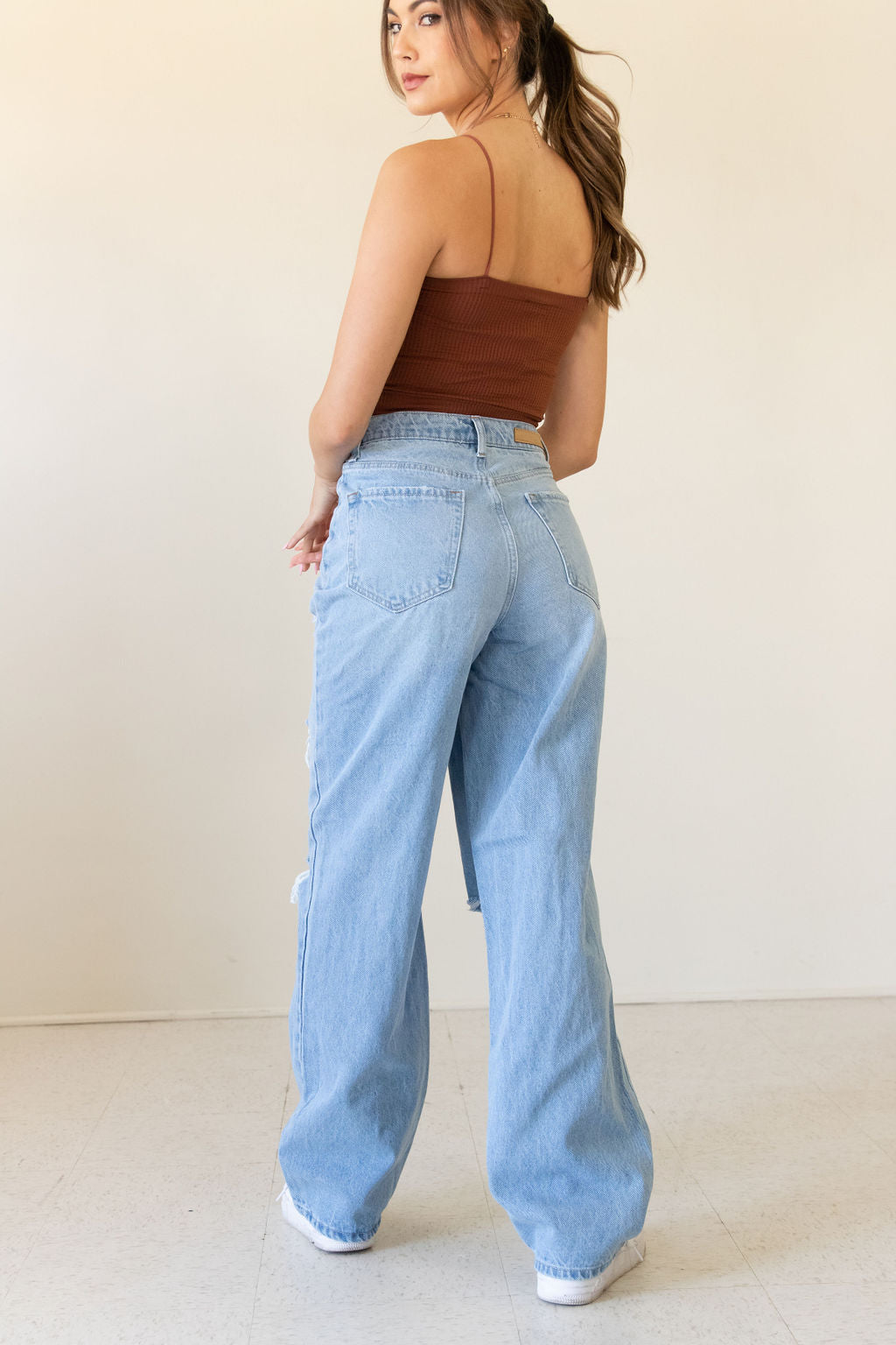 Destroyed 90s Baggy Jeans