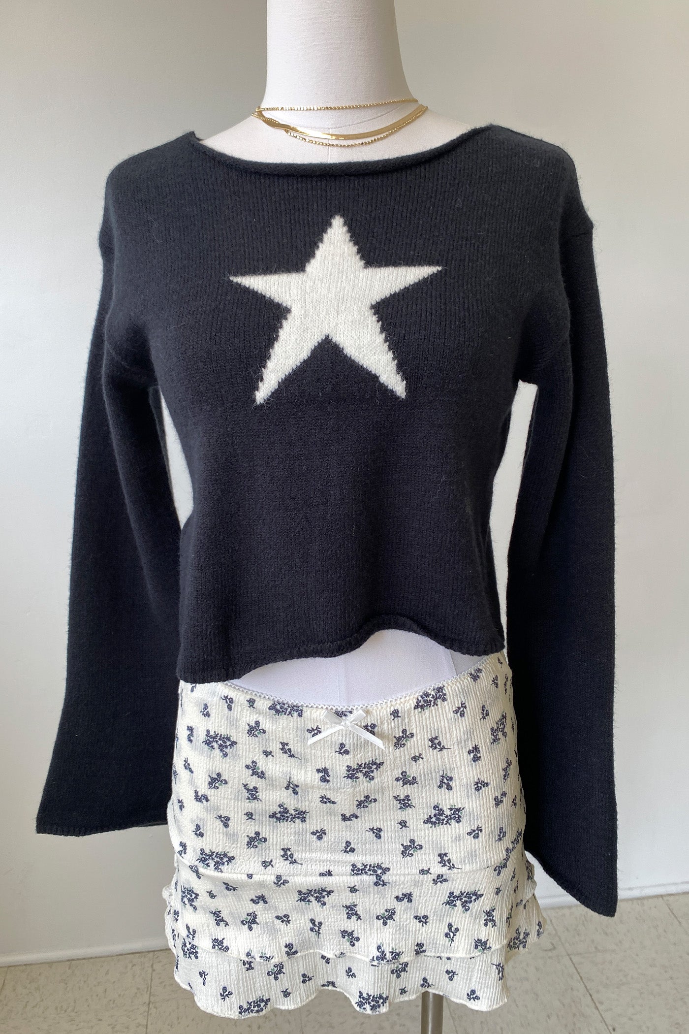 Star Knit Long Sleeve Top