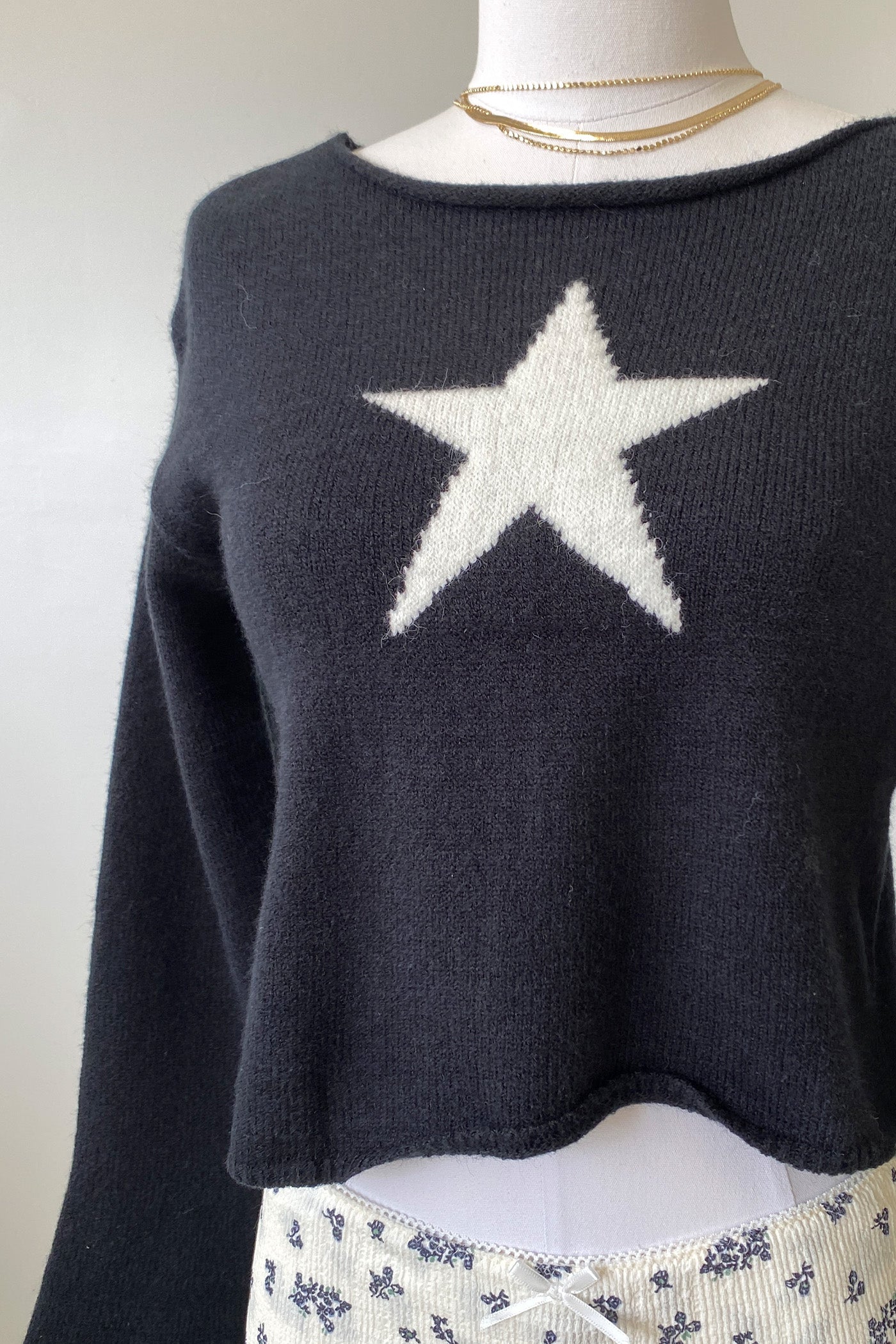 Star Knit Long Sleeve Top