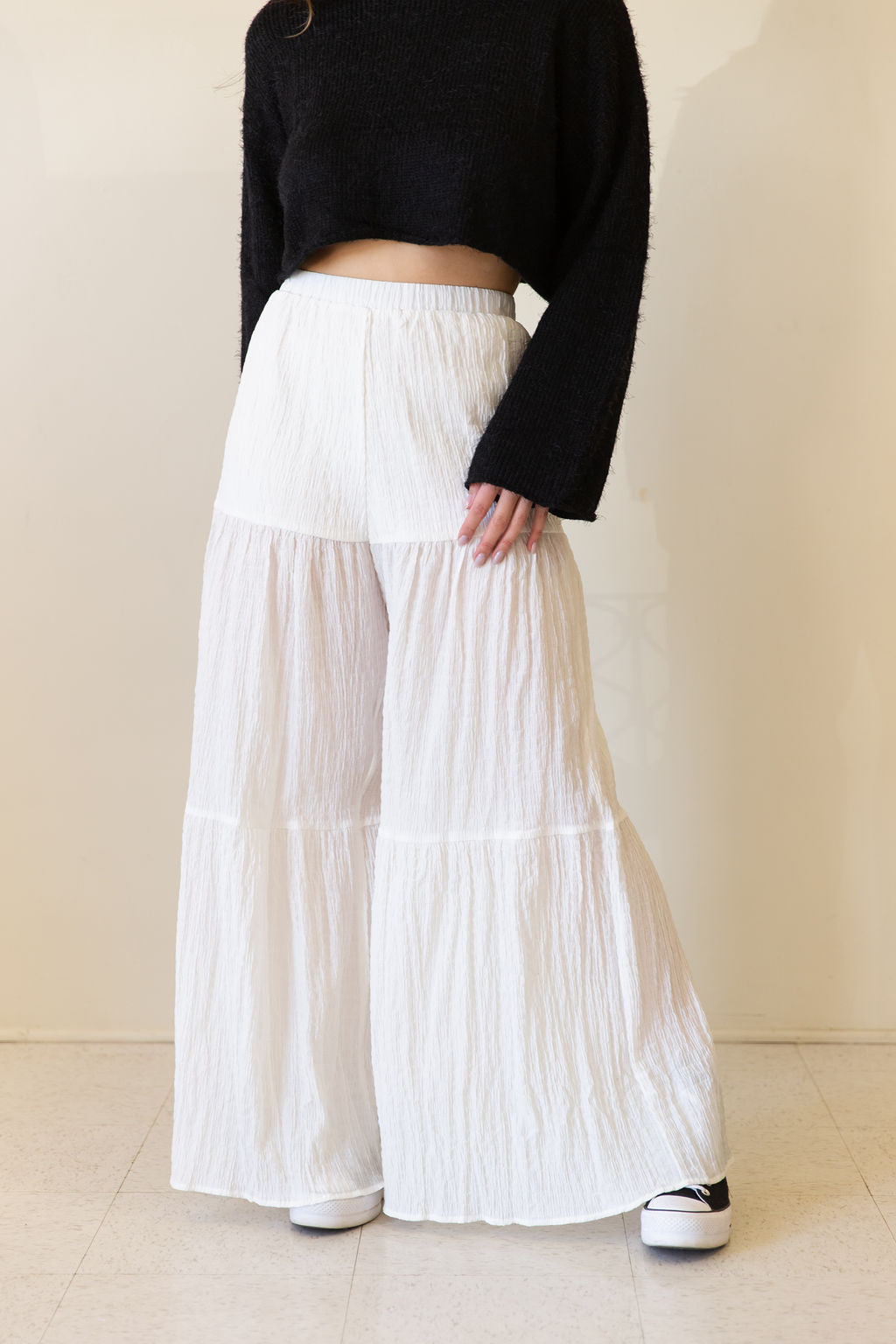 Textured Wide Leg Tiered Pant