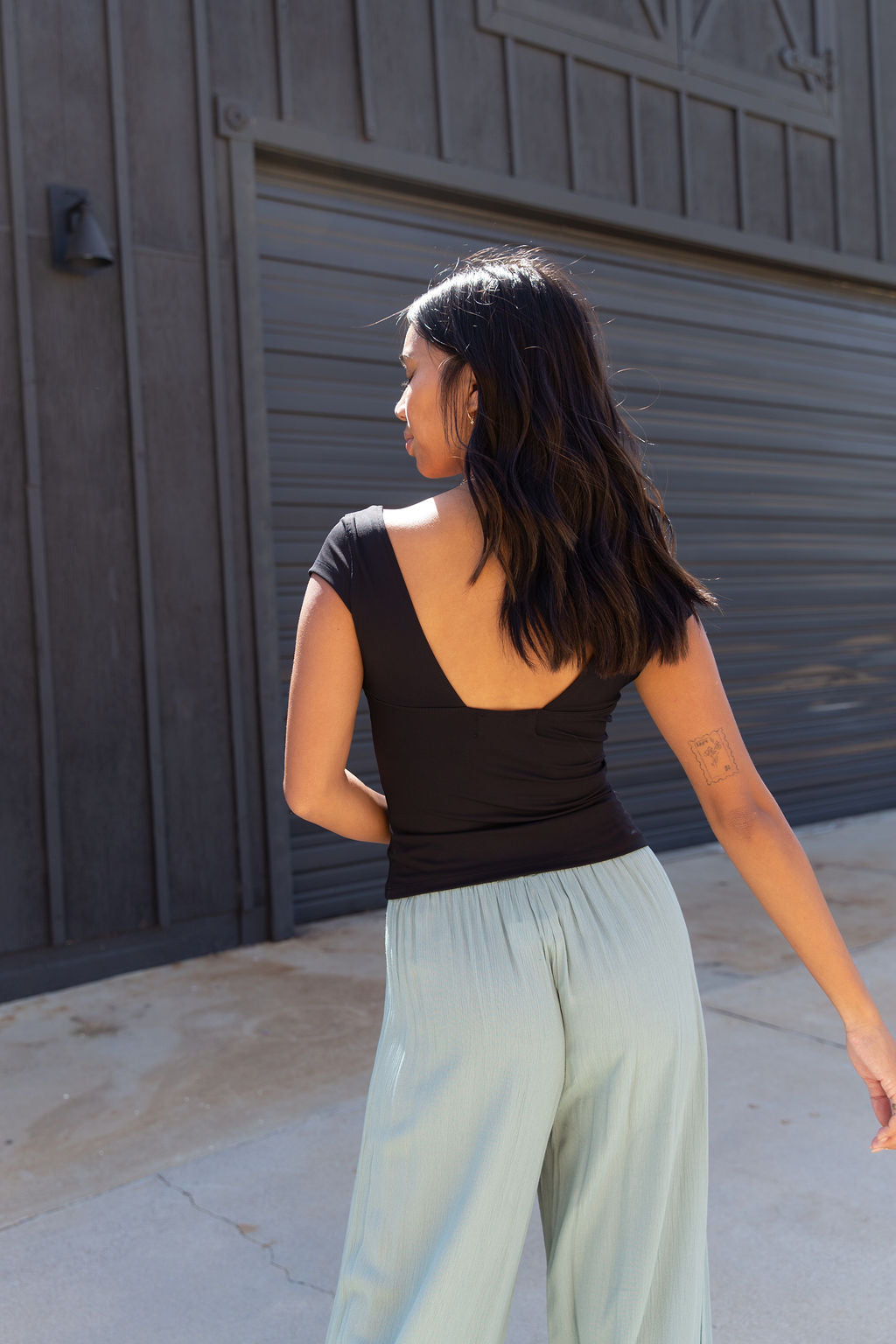 Open Back Cap Sleeve Top