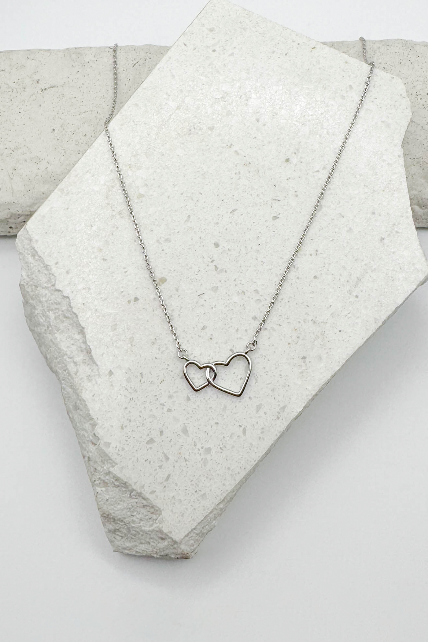 Dainty Heart Link Necklace