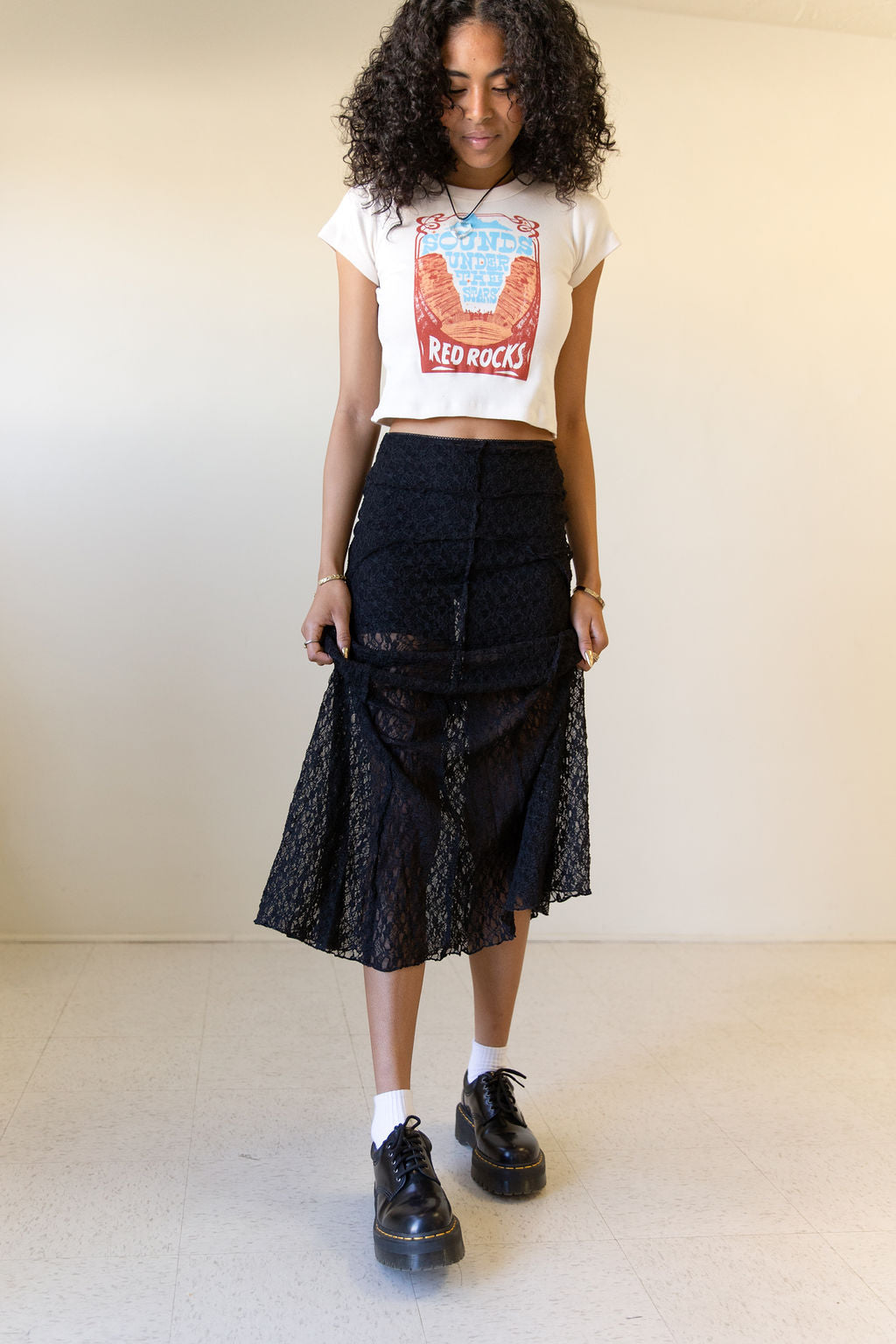 Black midi skirt discount lace