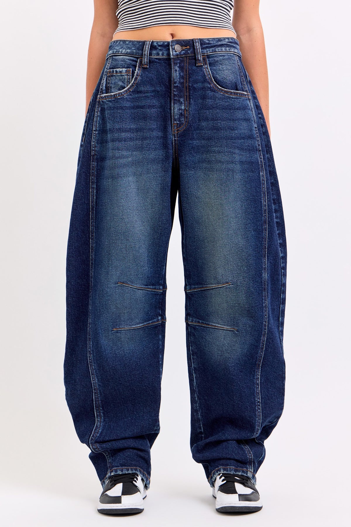 Seamed Barrel Leg Jeans