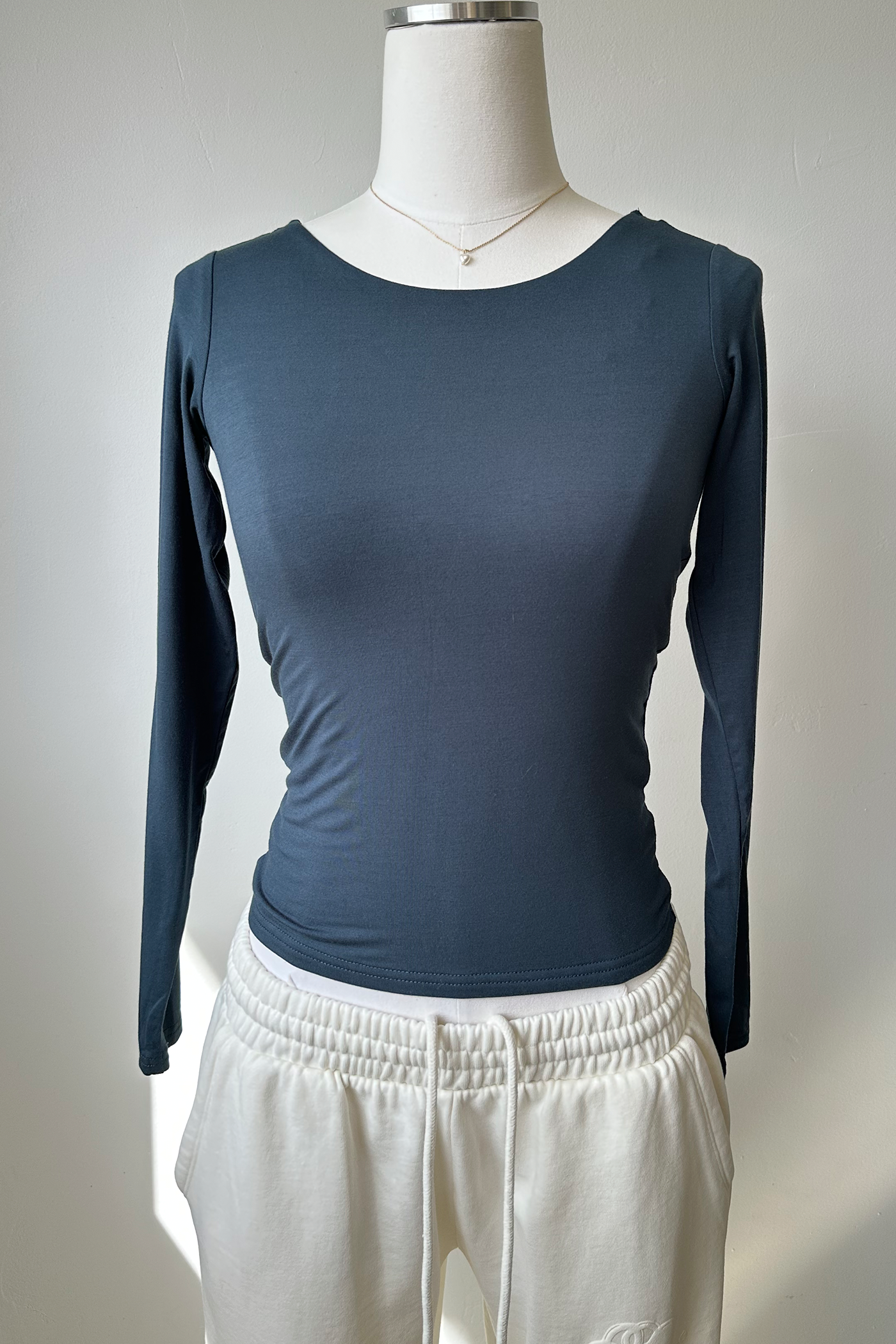 Basic Backless Long Sleeve Top