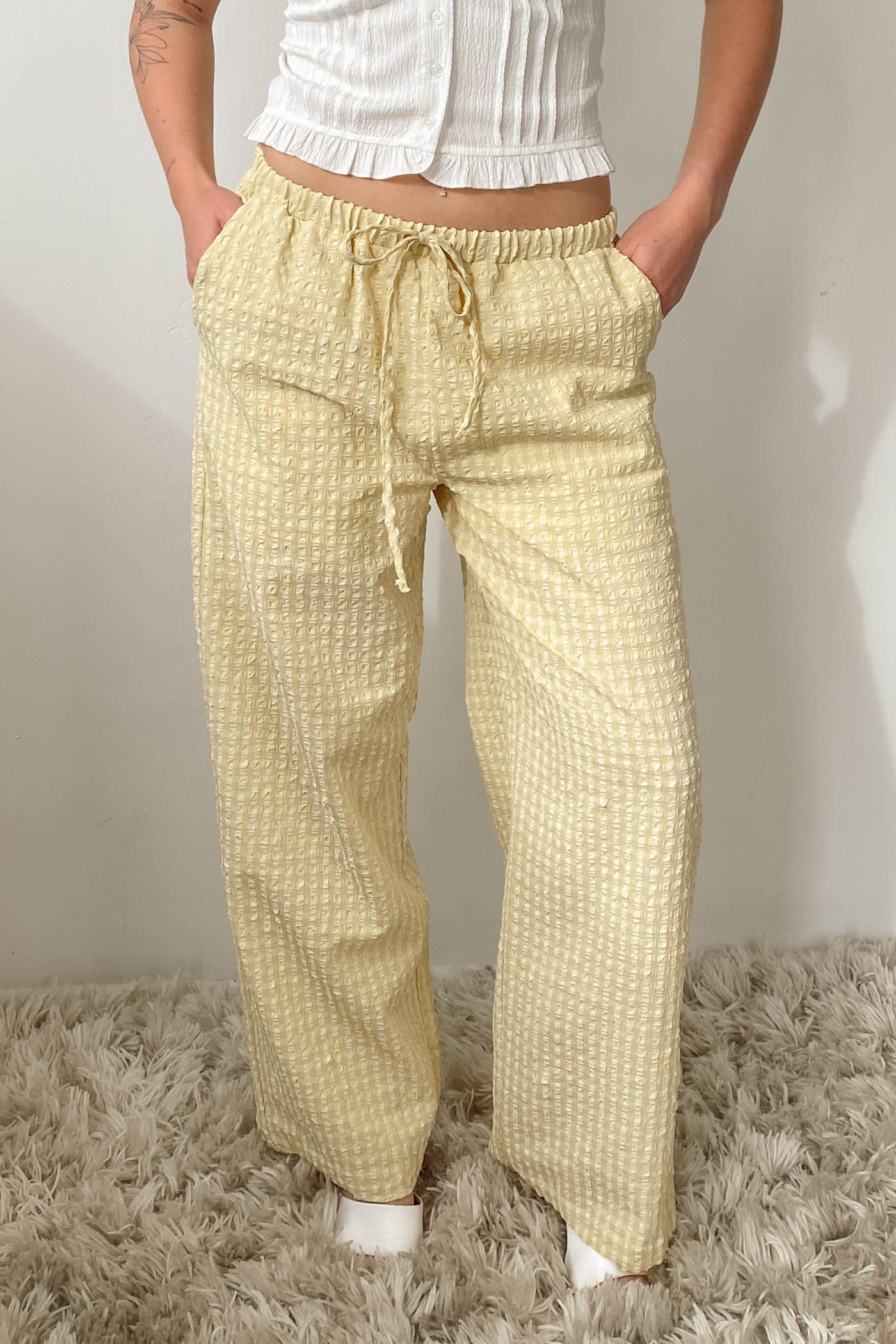 Wide Leg Pucker Pants