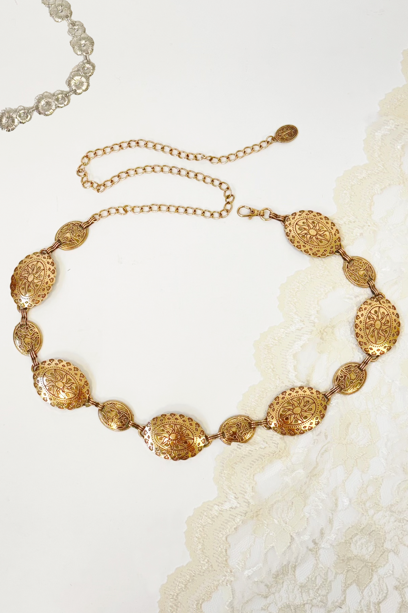Oval Metallic Conch Belt