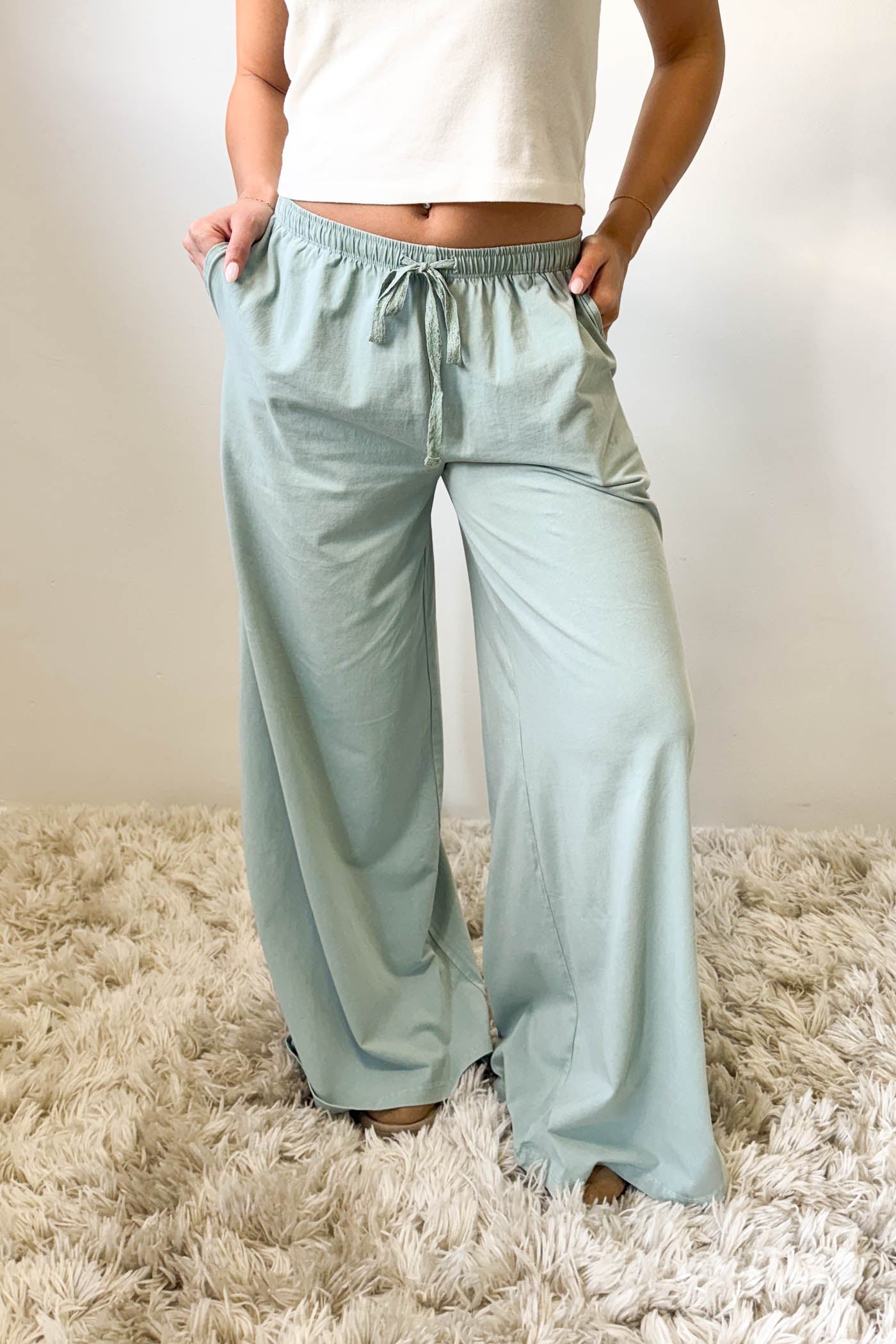 Basic Wide Leg Pants