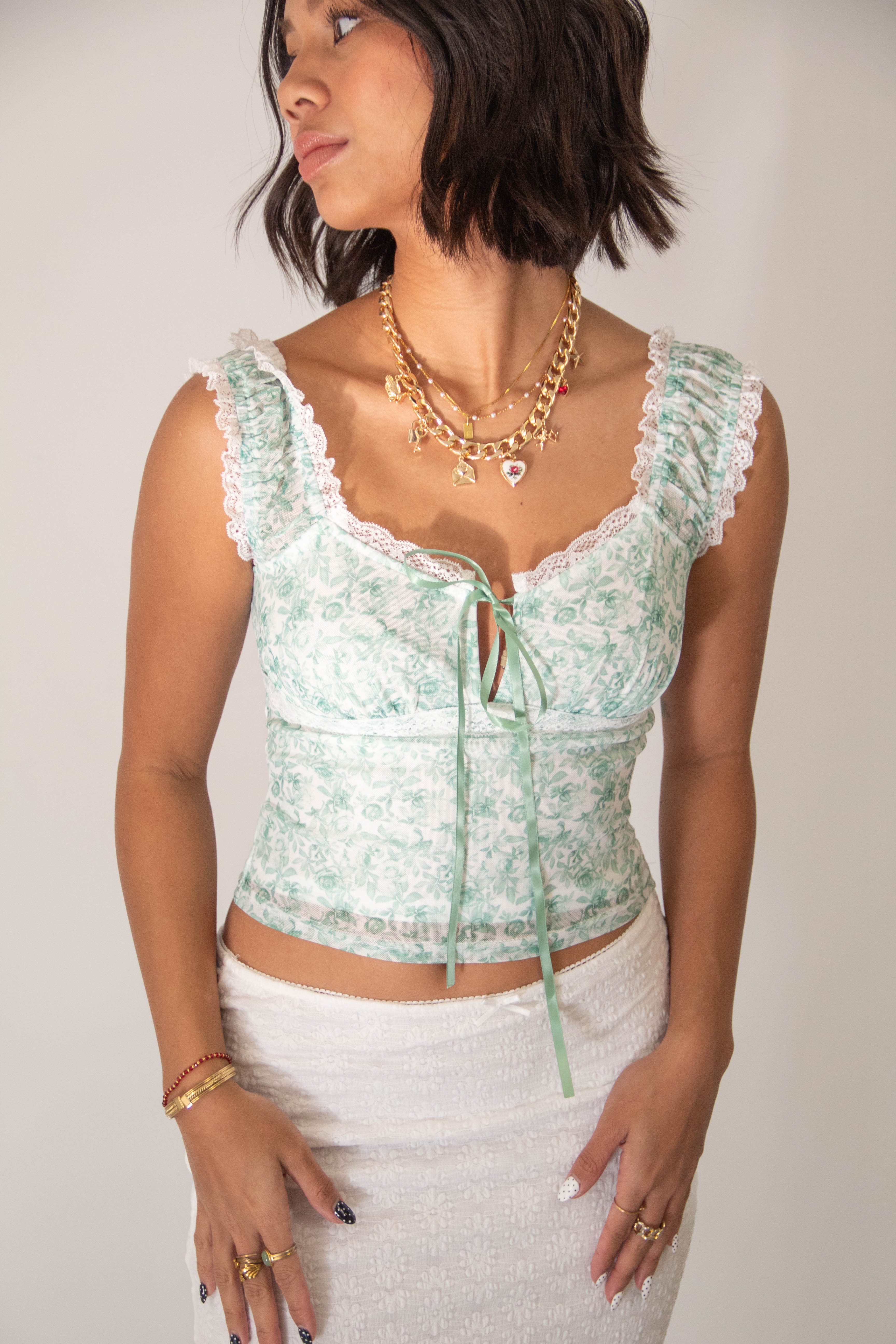 Sleeveless Stretch Lace Top