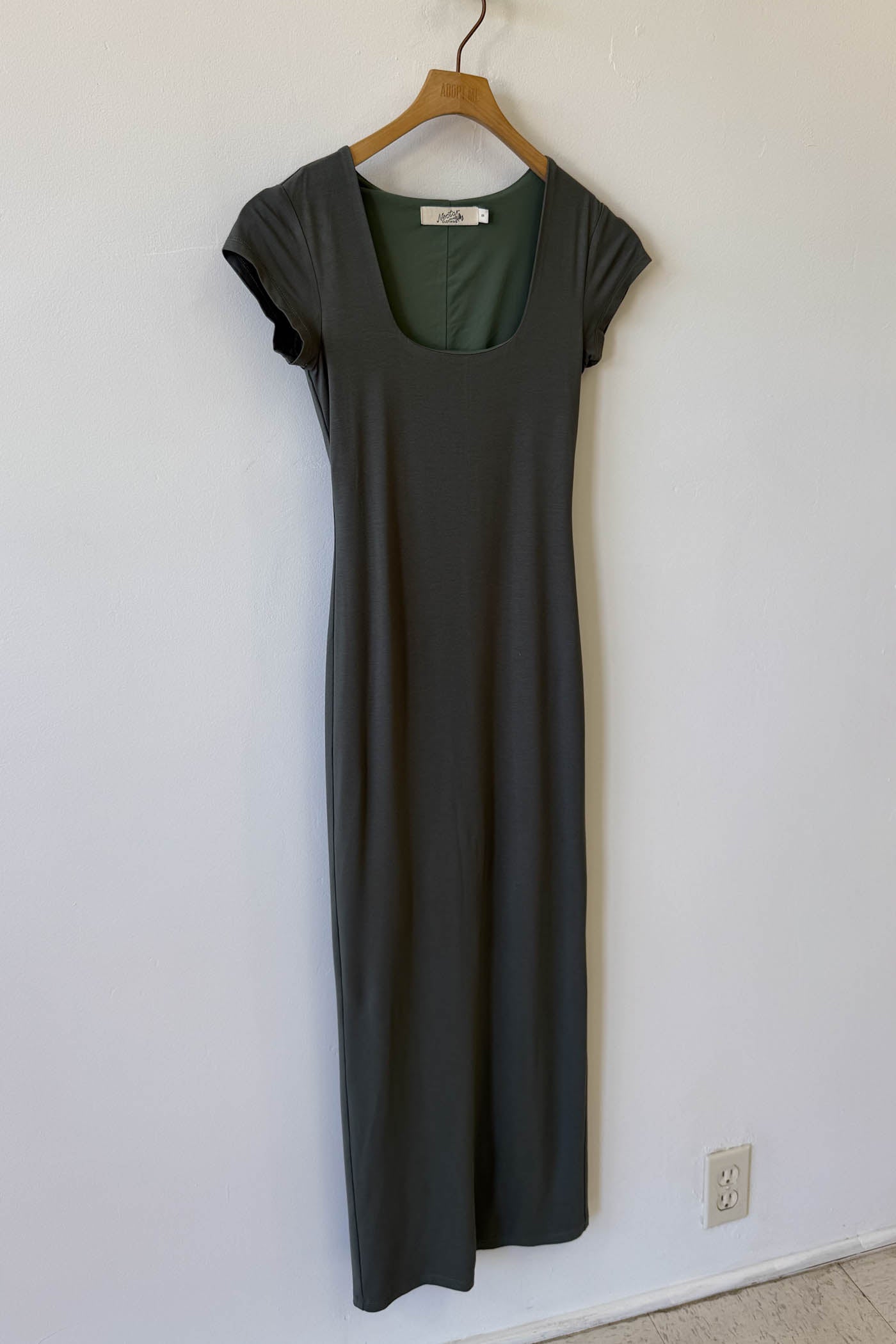 Basic Midi Dress