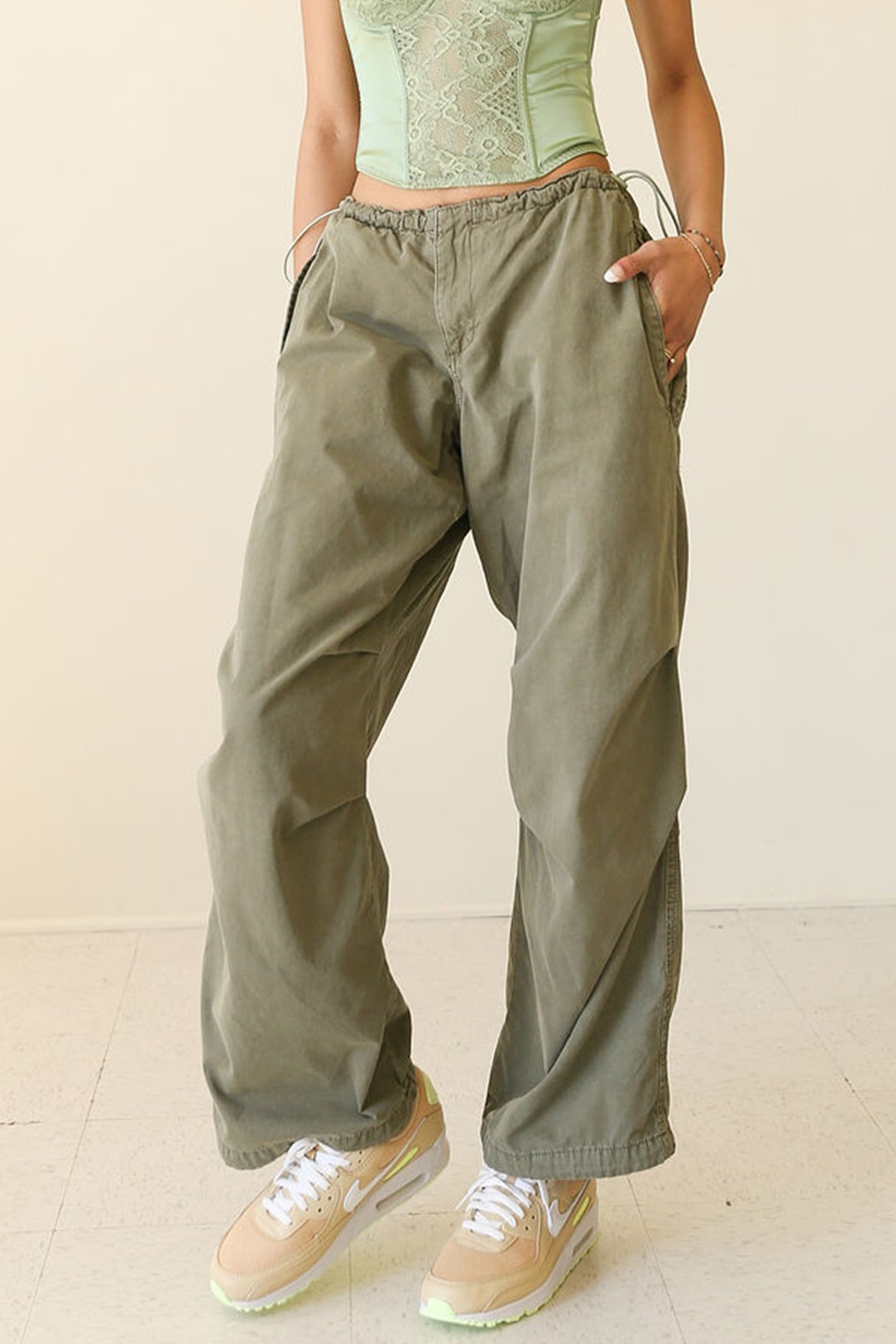 Baggy Cargo Jeans by BDG